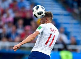 Jamie Vardy hovedstød for England